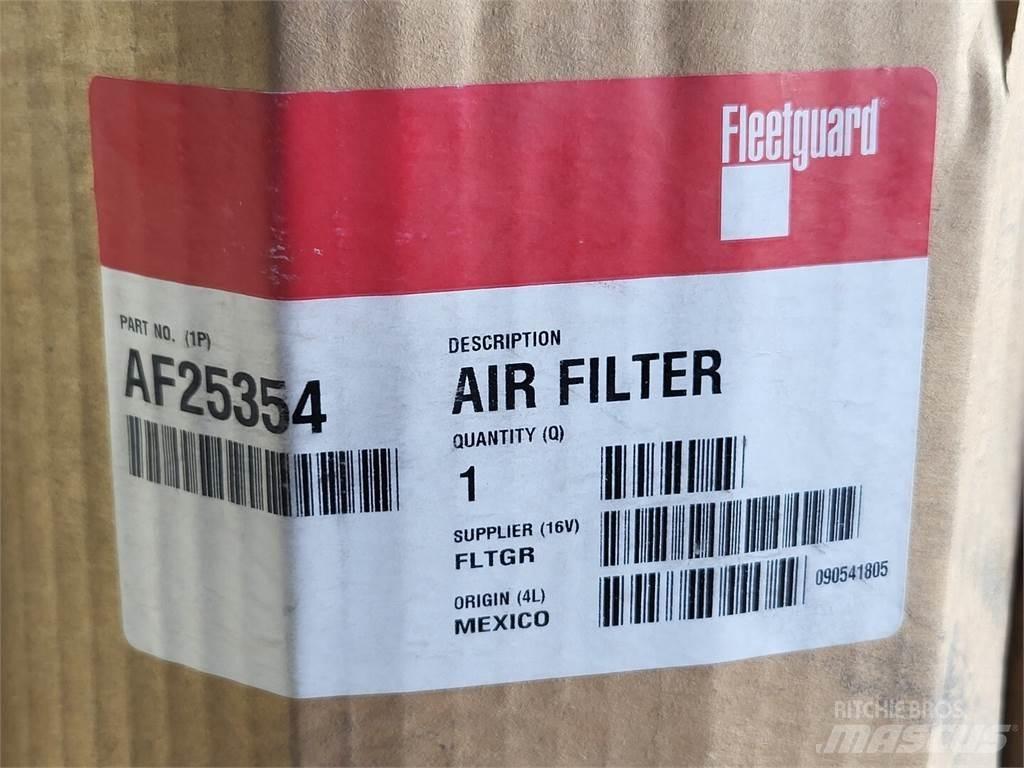 Fleetguard AF25354 Строительная техника - Другие
