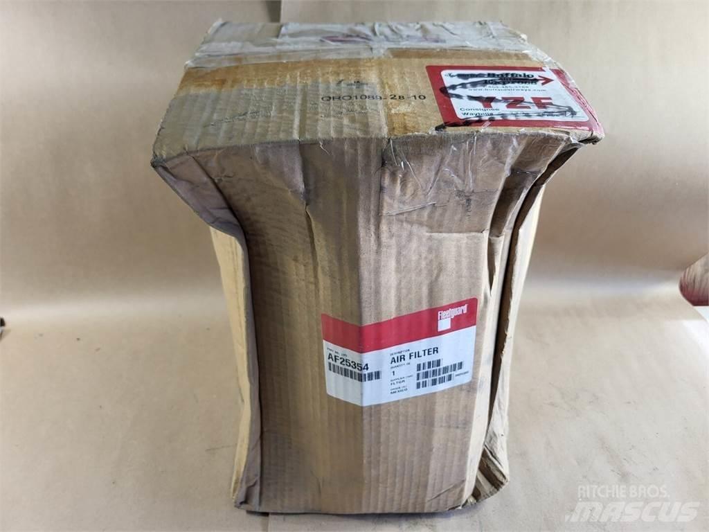 Fleetguard AF25354 Строительная техника - Другие