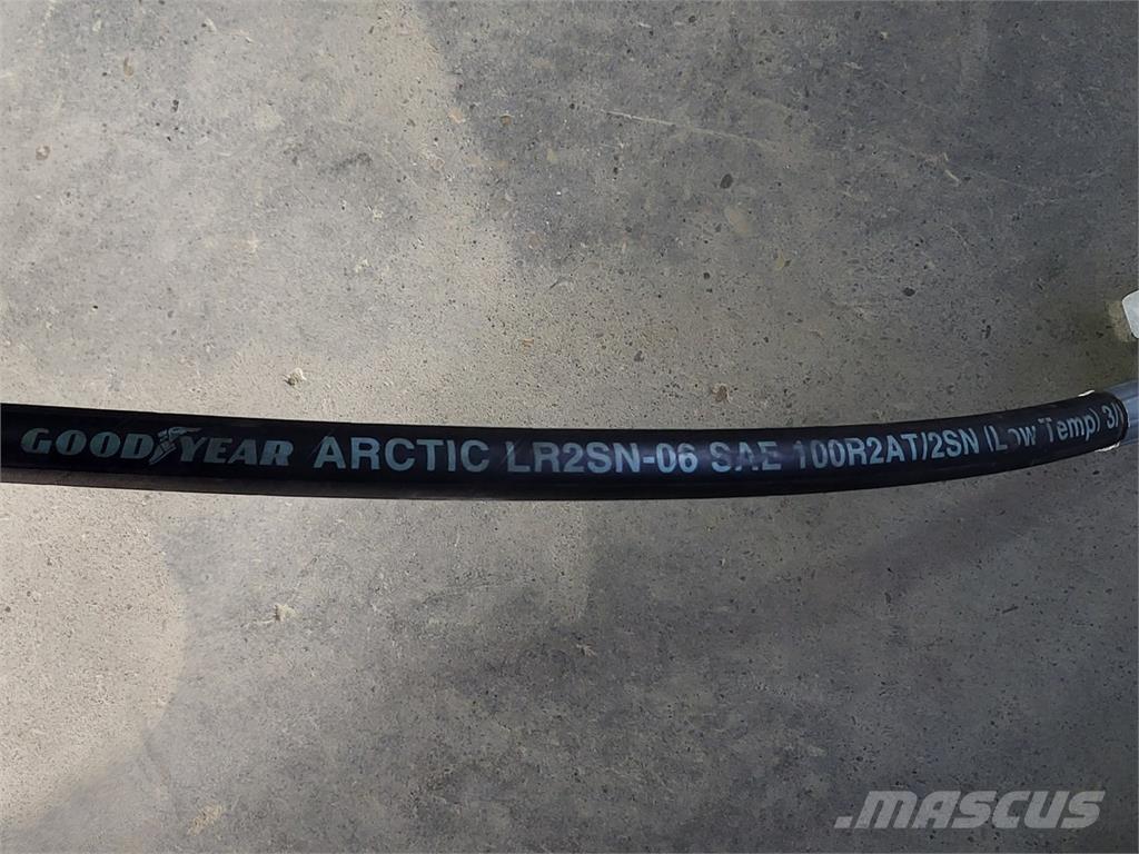 Goodyear 100R2AT/2SN Компоненты строительной техники