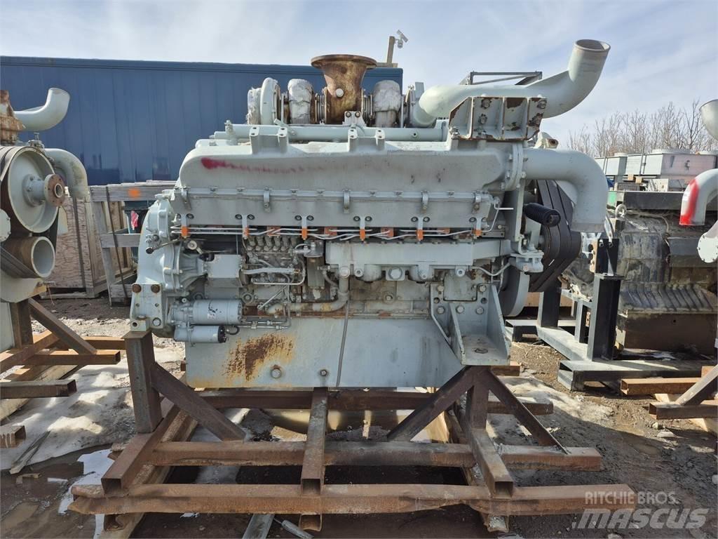 Hitachi S12A2-Y1TAA1 Двигатели