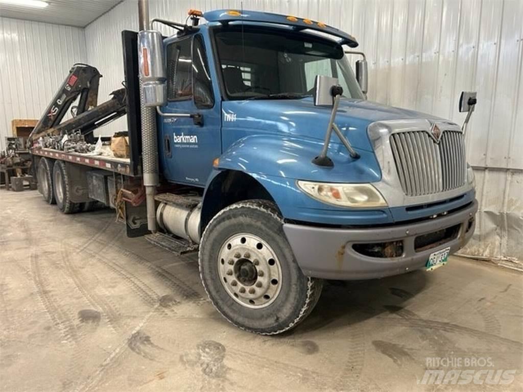 International 4900 Коммунальные машины
