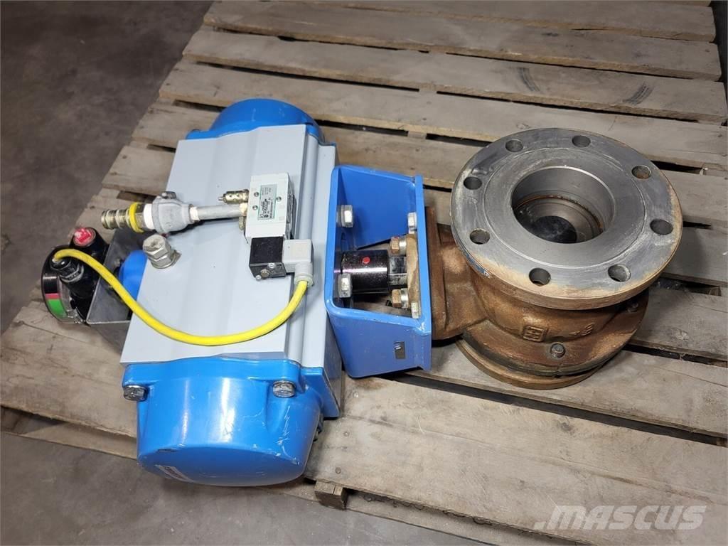  JAMESBURRY Строительная техника - Другие