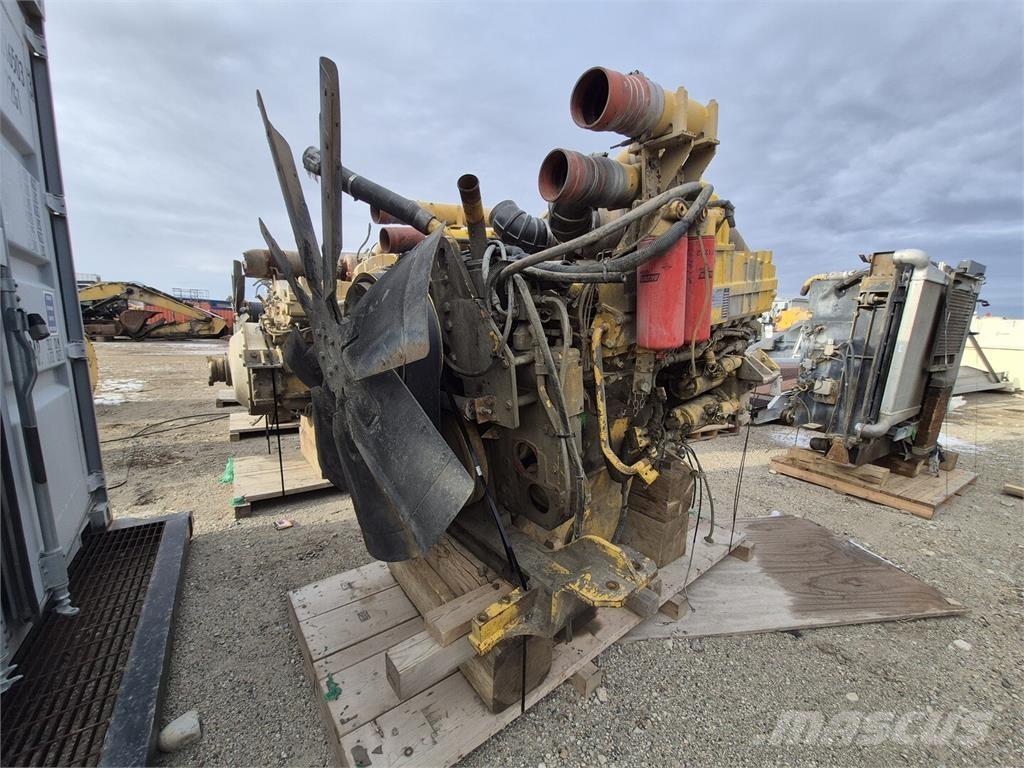 Komatsu  Шарнирно-сочленённые самосвалы