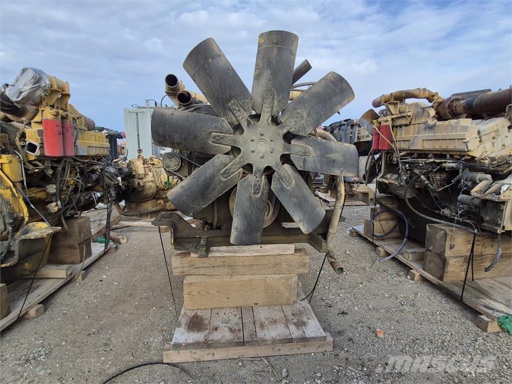 Komatsu  Шарнирно-сочленённые самосвалы