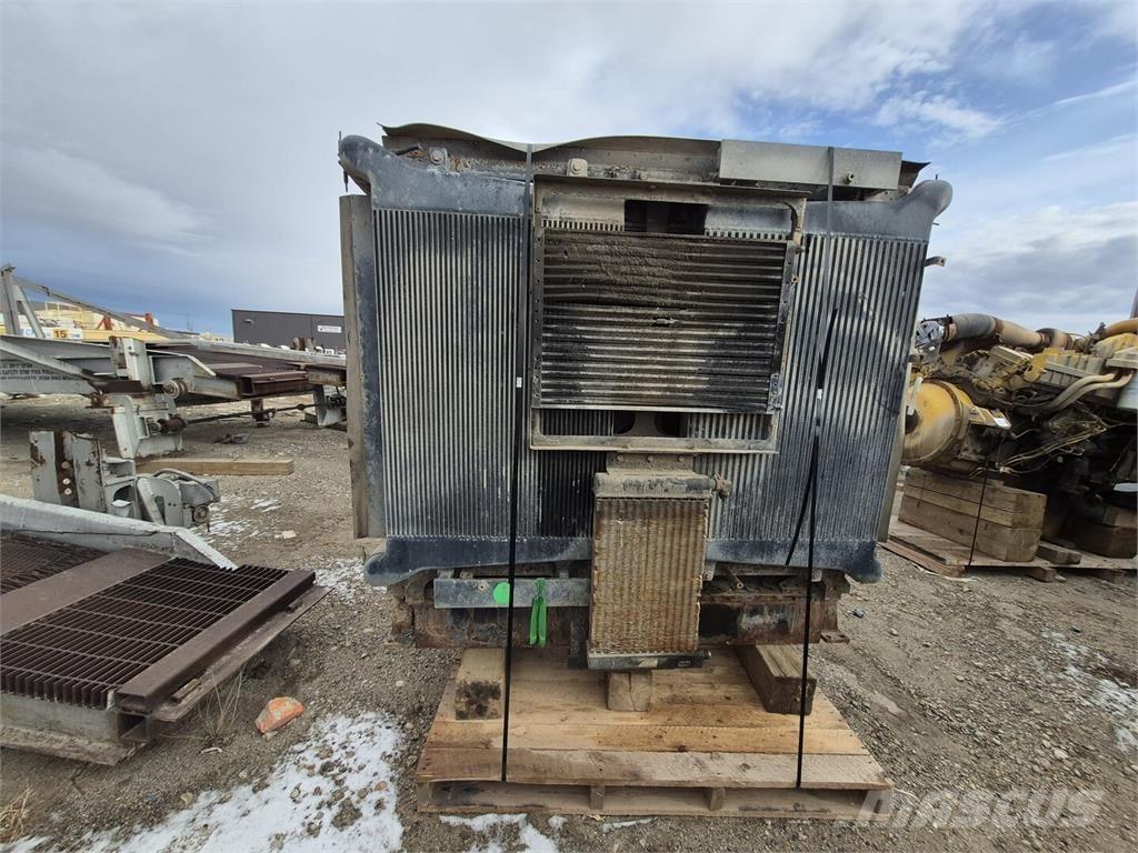 Komatsu  Шарнирно-сочленённые самосвалы