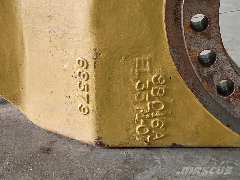 Komatsu 58E-00-02440 Шарнирно-сочленённые самосвалы