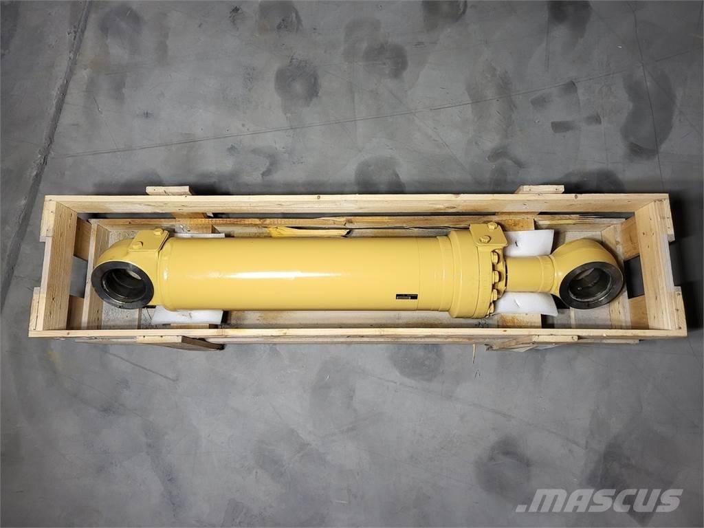 Komatsu 707-01-0E630 Коммерческий транспорт - Другие