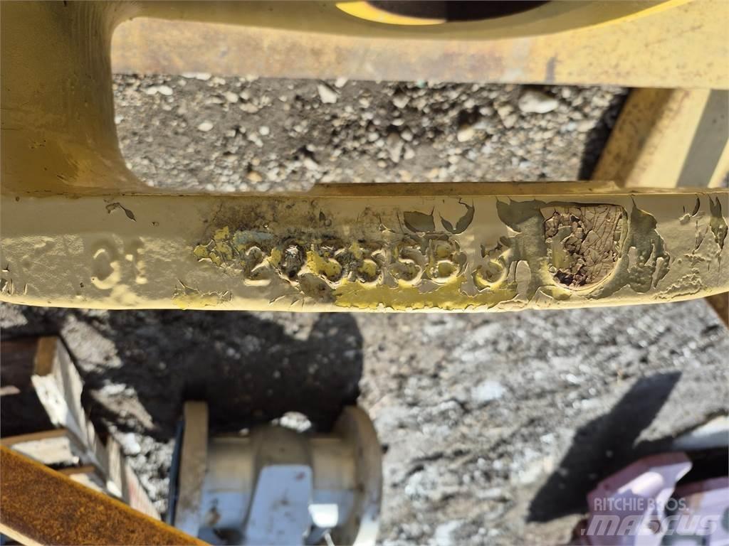 Komatsu 90276040 Коммерческий транспорт - Другие
