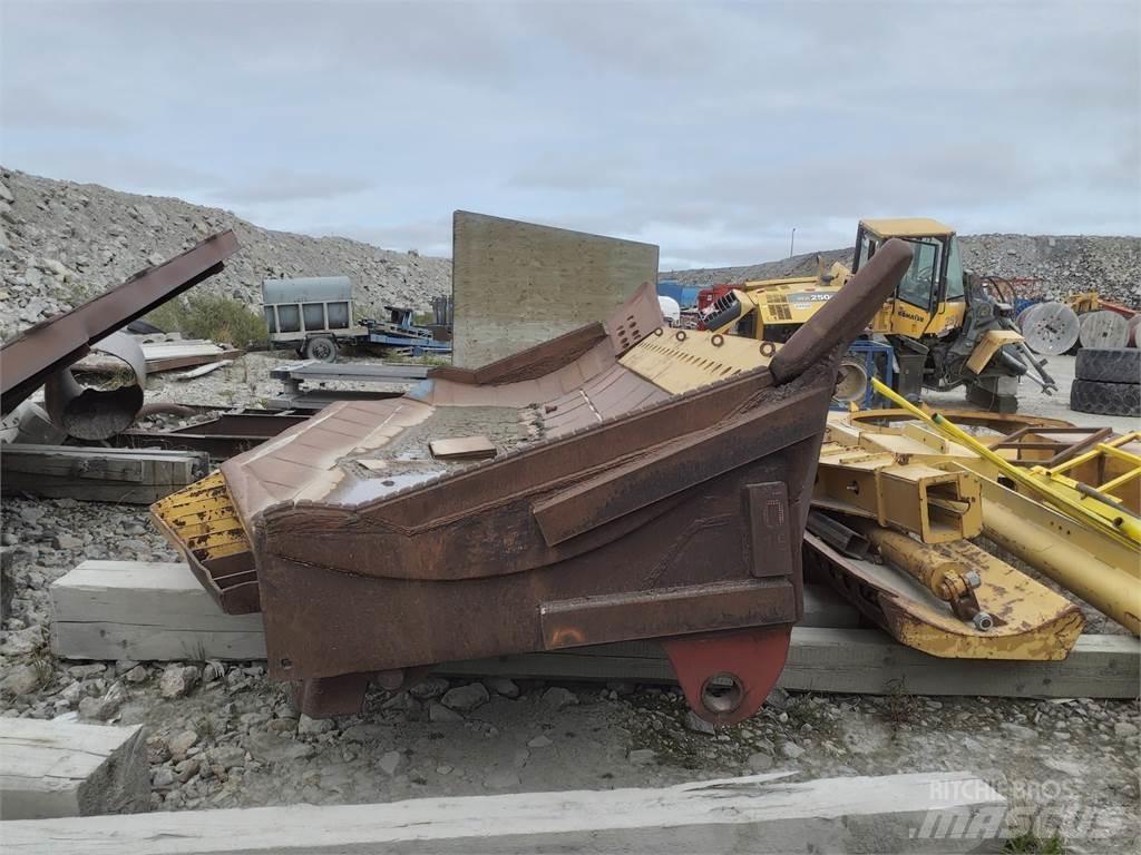 Komatsu D375 Колесные бульдозеры