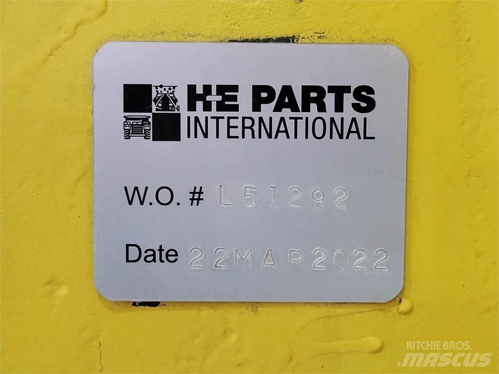 Komatsu EH9423 Шарнирно-сочленённые самосвалы