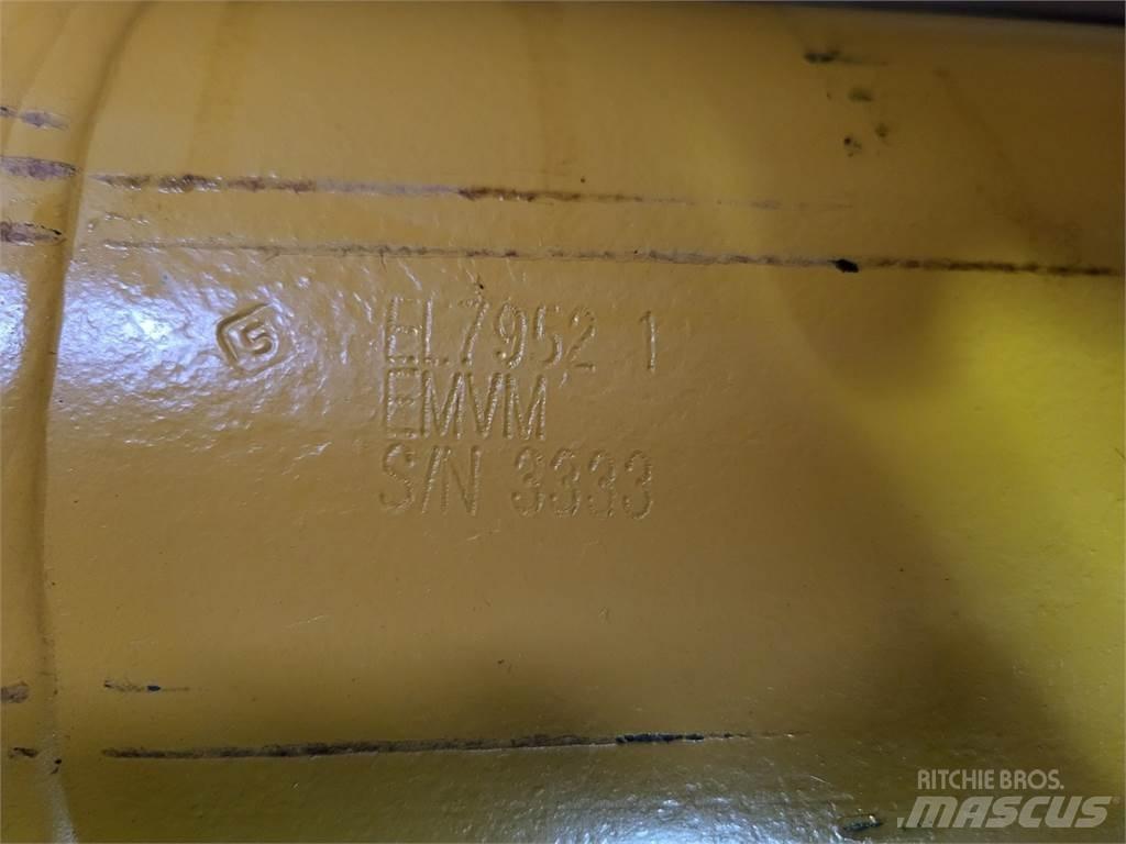 Komatsu EL7952 Шарнирно-сочленённые самосвалы