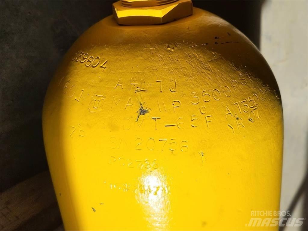 Komatsu PC2733 Шарнирно-сочленённые самосвалы