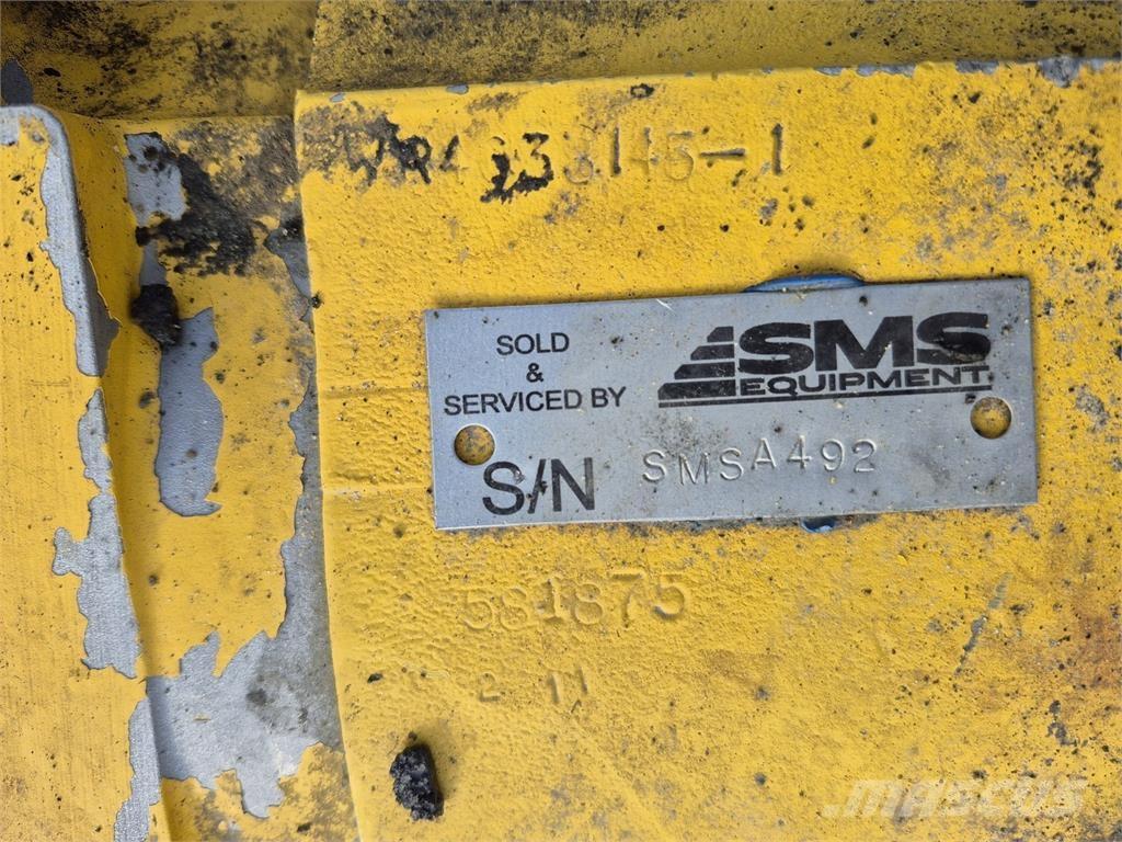 Komatsu R561-13-51030 Шарнирно-сочленённые самосвалы