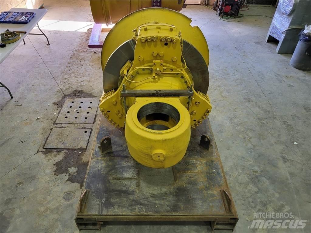 Komatsu RTEM3840SERV Шарнирно-сочленённые самосвалы