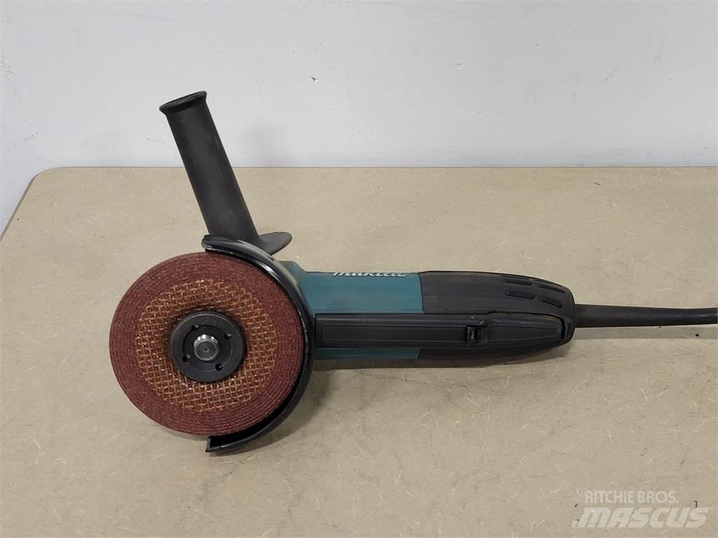 Makita GA4534 Строительная техника - Другие
