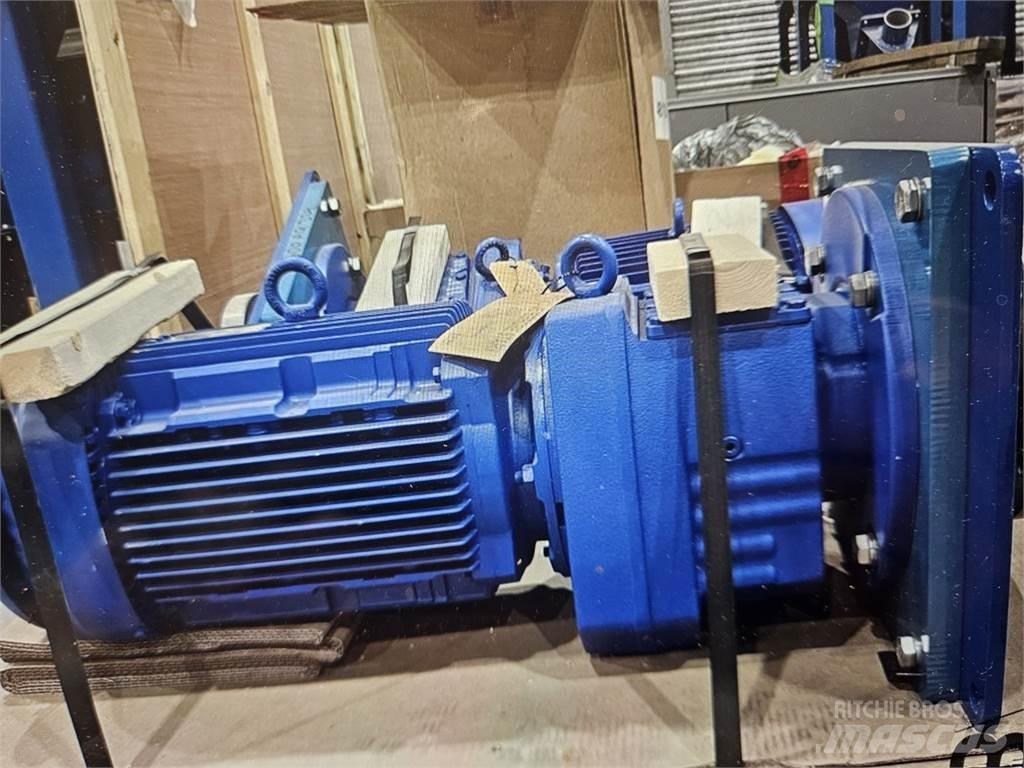  SEPRO CMX1500 Гидронасосы