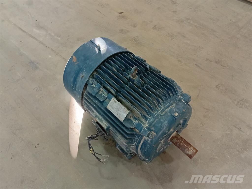 Siemens 1LA03244ES51 Промышленные двигатели