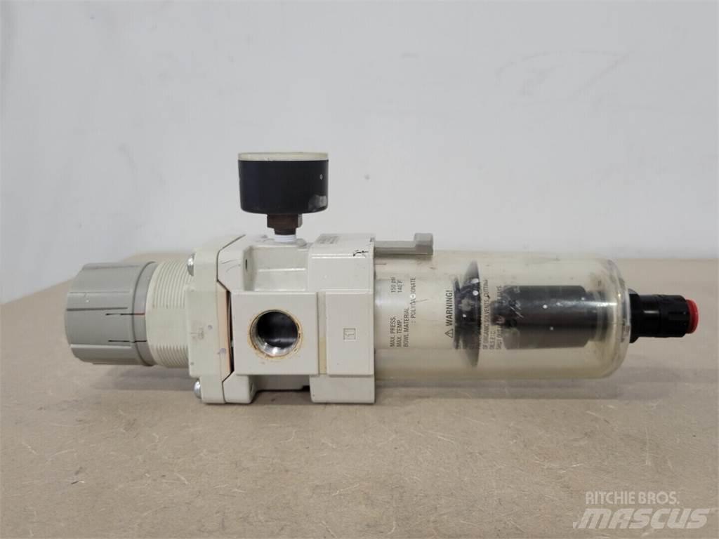 SMC AW40-N04D-Z-A Строительная техника - Другие