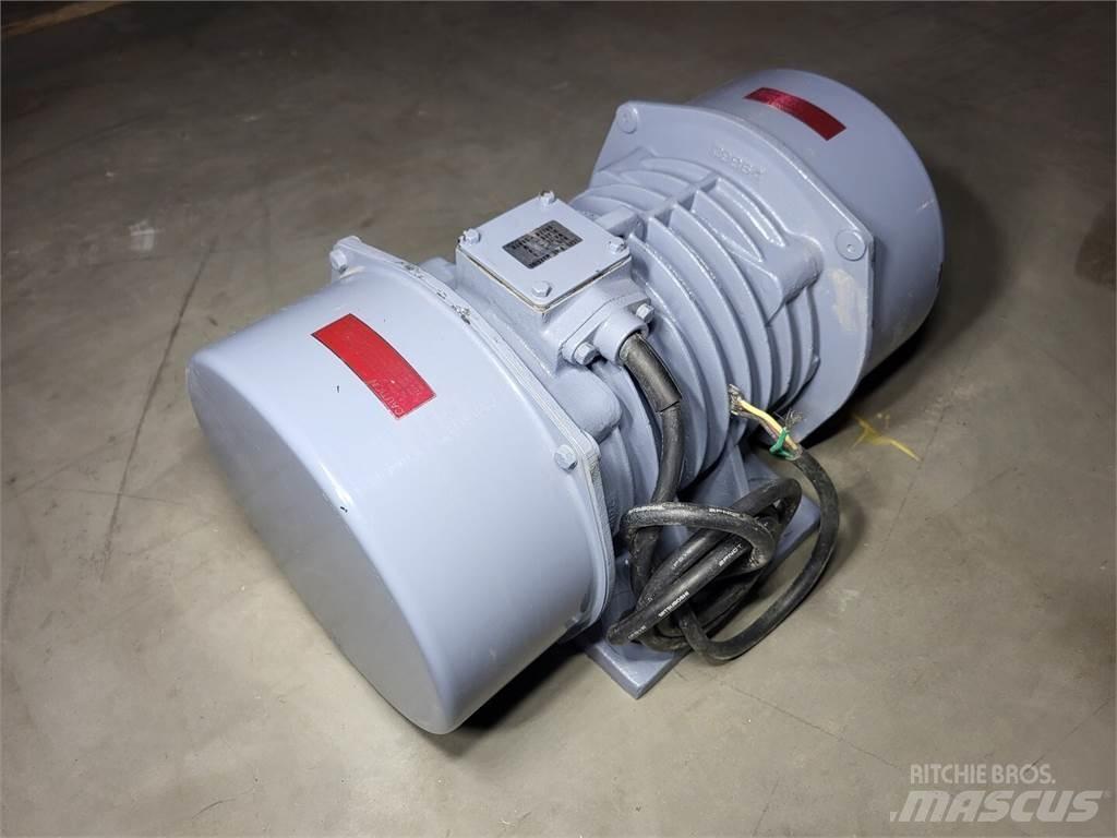  URAS KEE-13-6B Промышленные двигатели