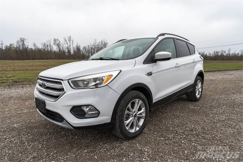 Ford ESCAPE Специальные грузовики