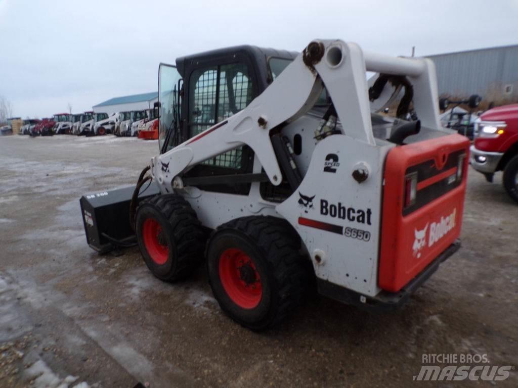 Bobcat S650 Мини-погрузчики