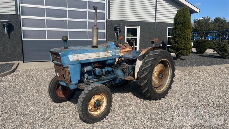 Ford 3000 Трактора