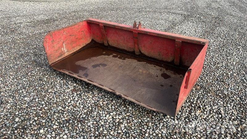  Premo 200 Навесное оборудование и запчасти