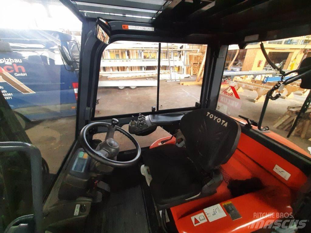 Toyota 7FBMF35 Электропогрузчики