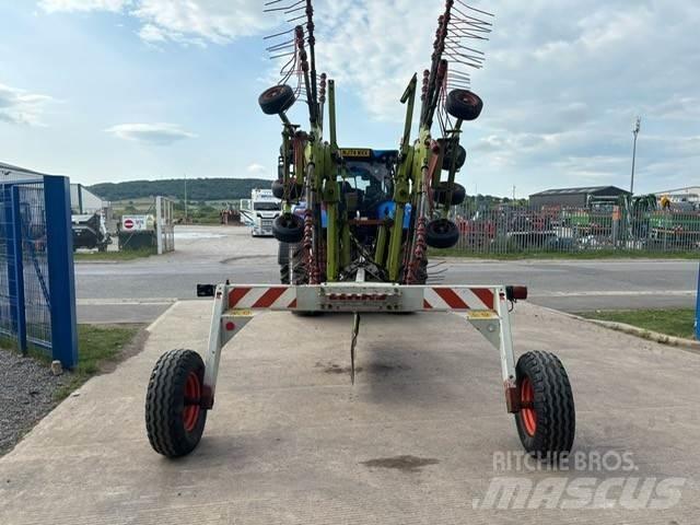 CLAAS Liner 780 Грабли-ворошилки