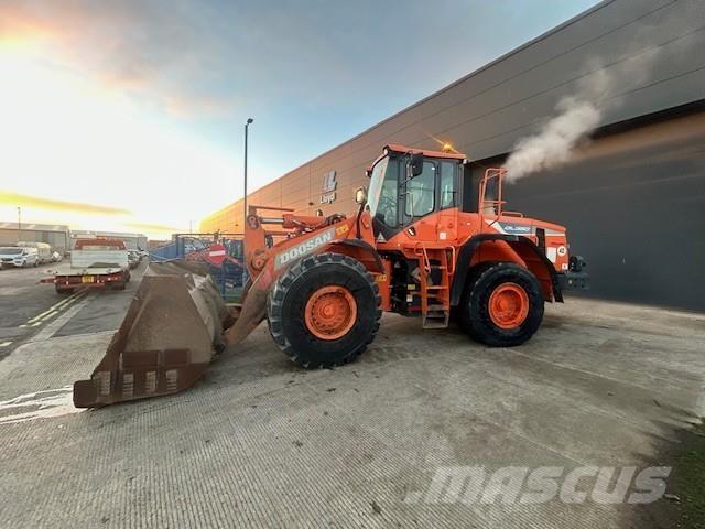 Develon DL350-5 Фронтальные погрузчики