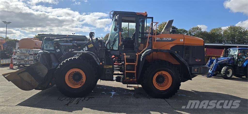 Doosan DL320-7 Фронтальные погрузчики