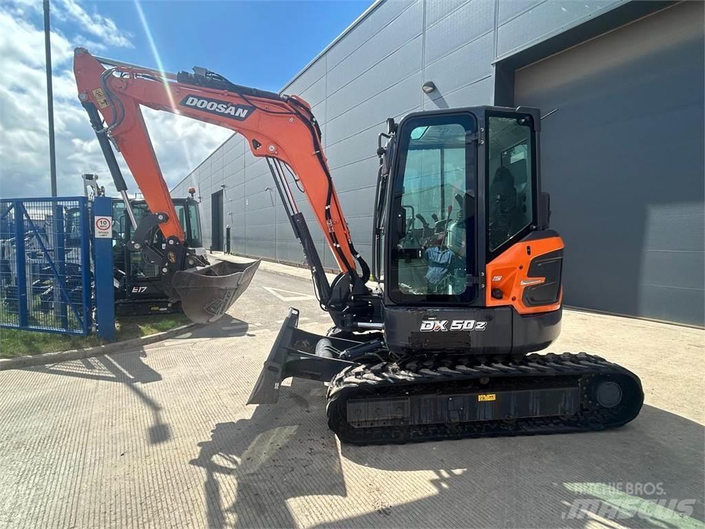 Doosan DX50z Гусеничные экскаваторы