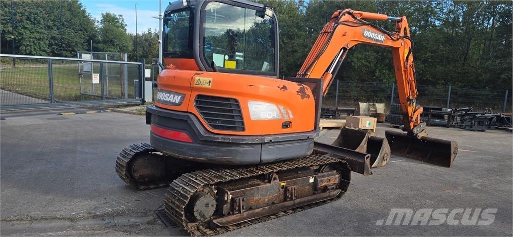 Doosan DX60R Гусеничные экскаваторы