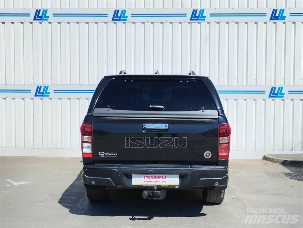 Isuzu Blade Бортовые фургоны
