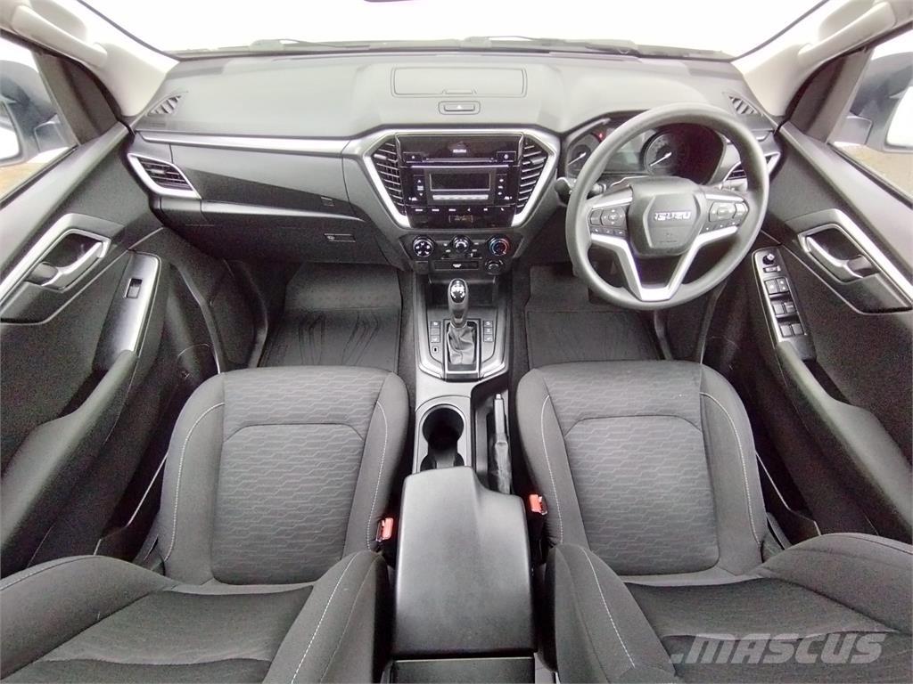 Isuzu DL20 Бортовые фургоны