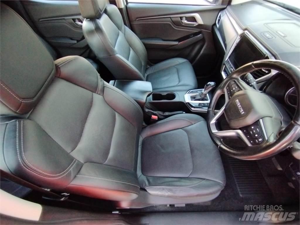 Isuzu DL40 Строительная техника - Другие