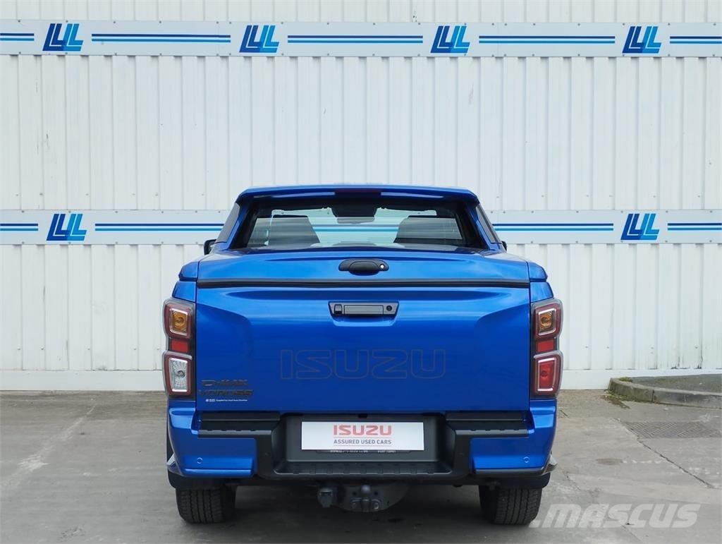 Isuzu V-Cross Бортовые фургоны