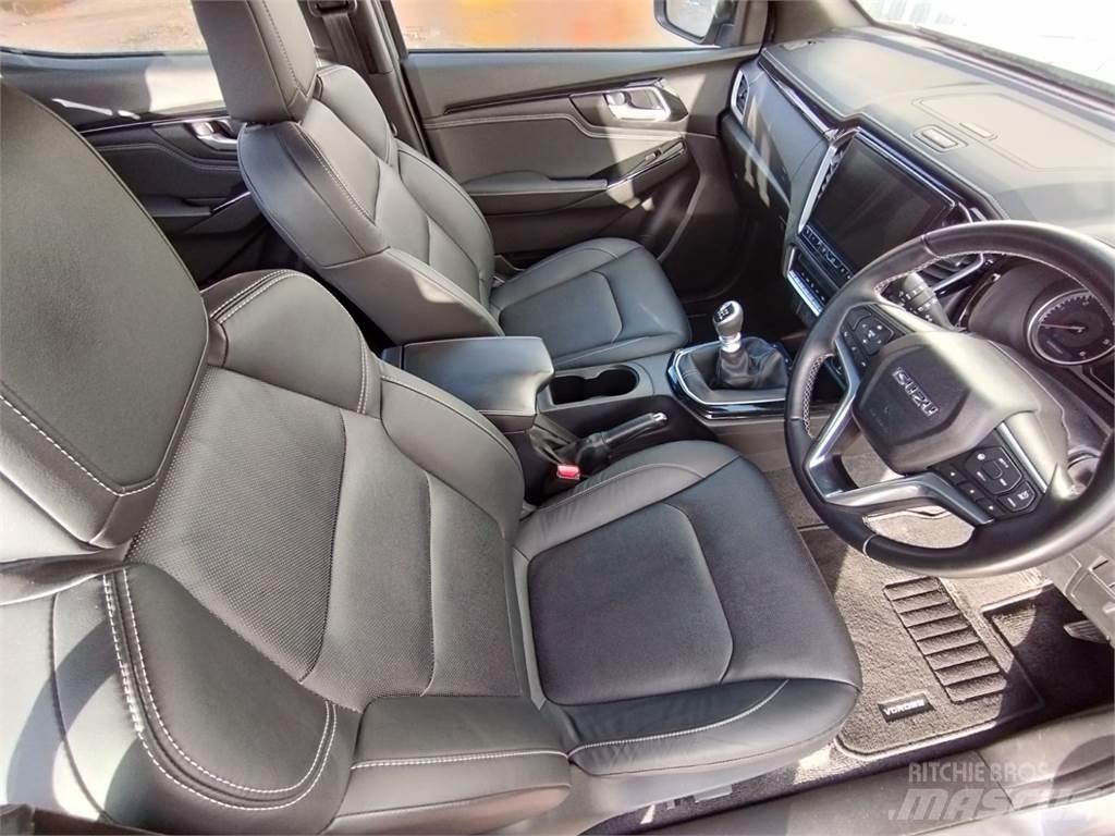 Isuzu V-Cross Бортовые фургоны