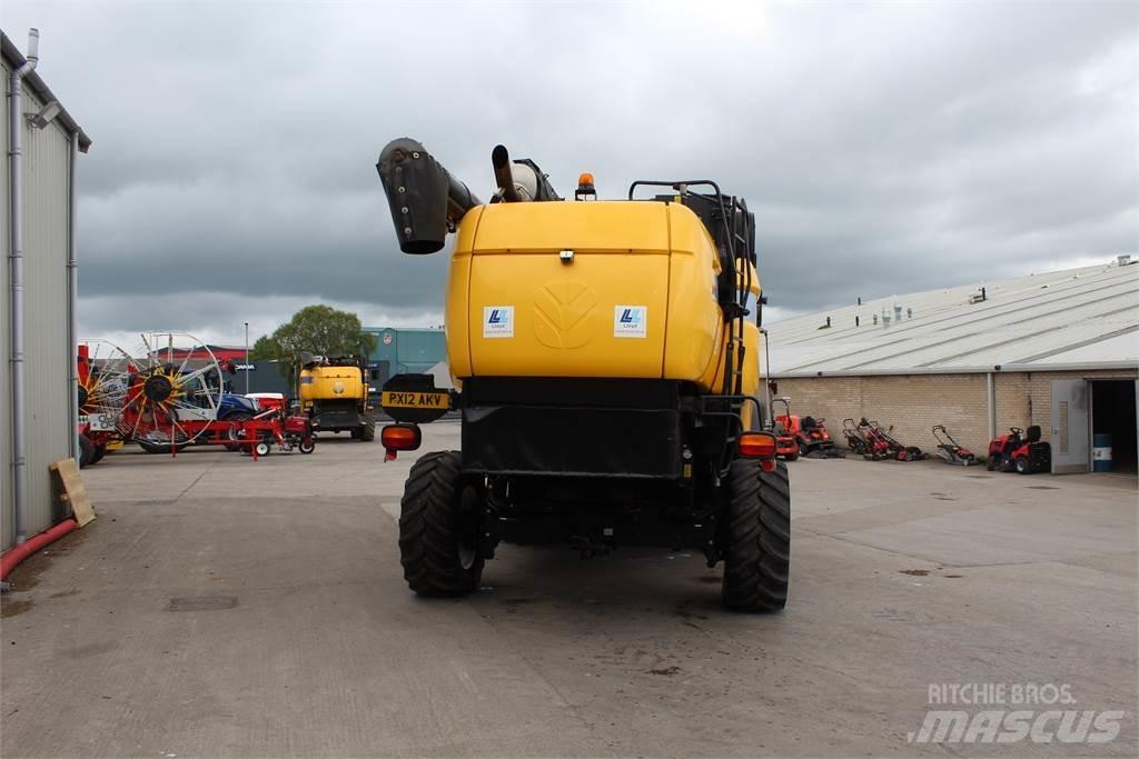 New Holland CX8040 Зерноуборочные комбайны