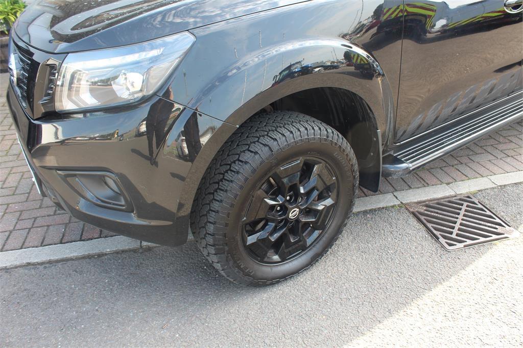 Nissan Navara Бортовые фургоны