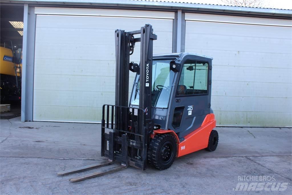 Toyota 4T Forklift Другие складские механизмы