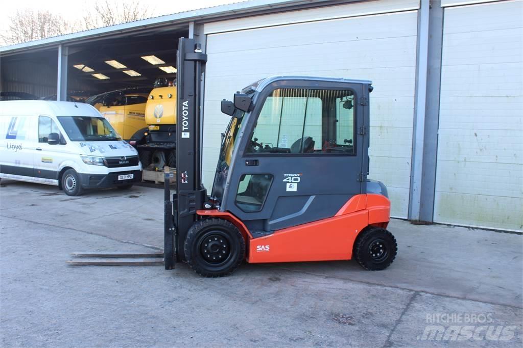Toyota 4T Forklift Другие складские механизмы