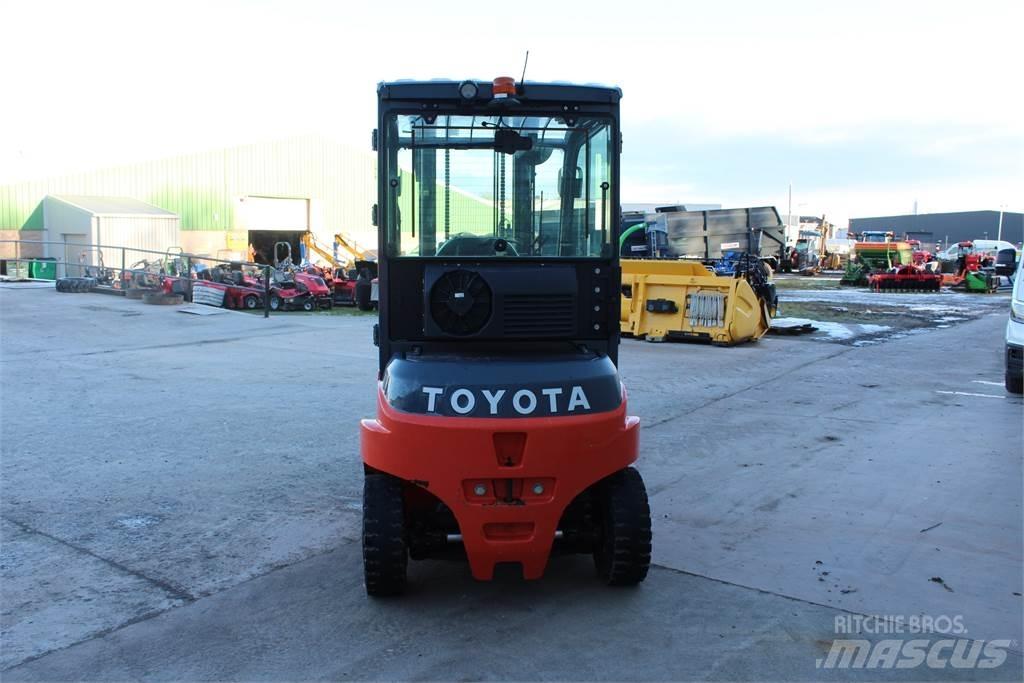 Toyota 4T Forklift Другие складские механизмы
