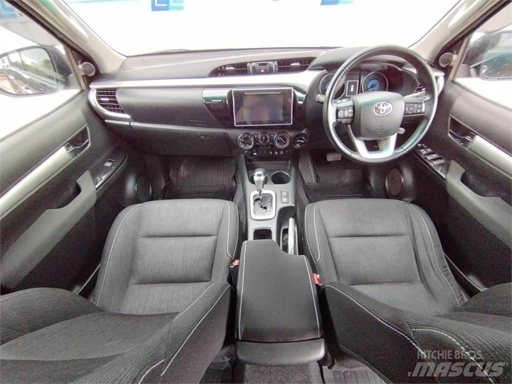 Toyota Hilux Строительная техника - Другие