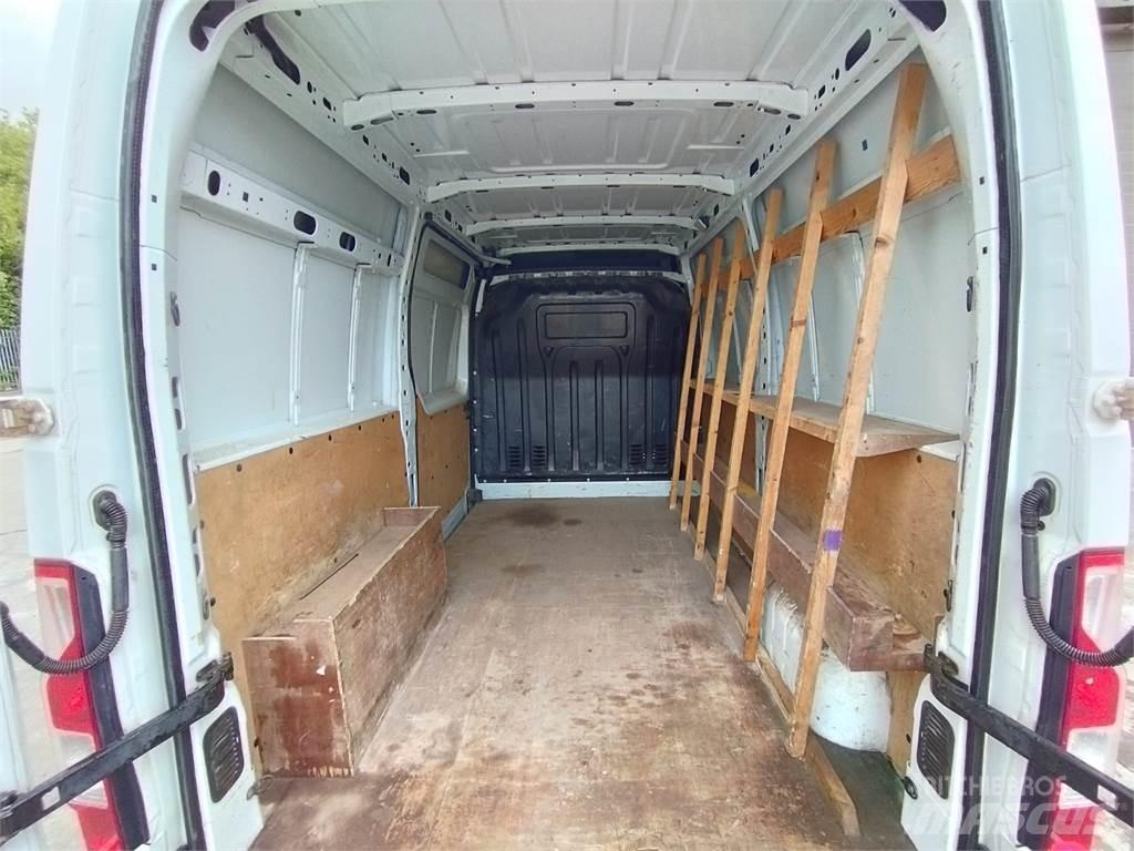 Vauxhall Movano Бортовые фургоны