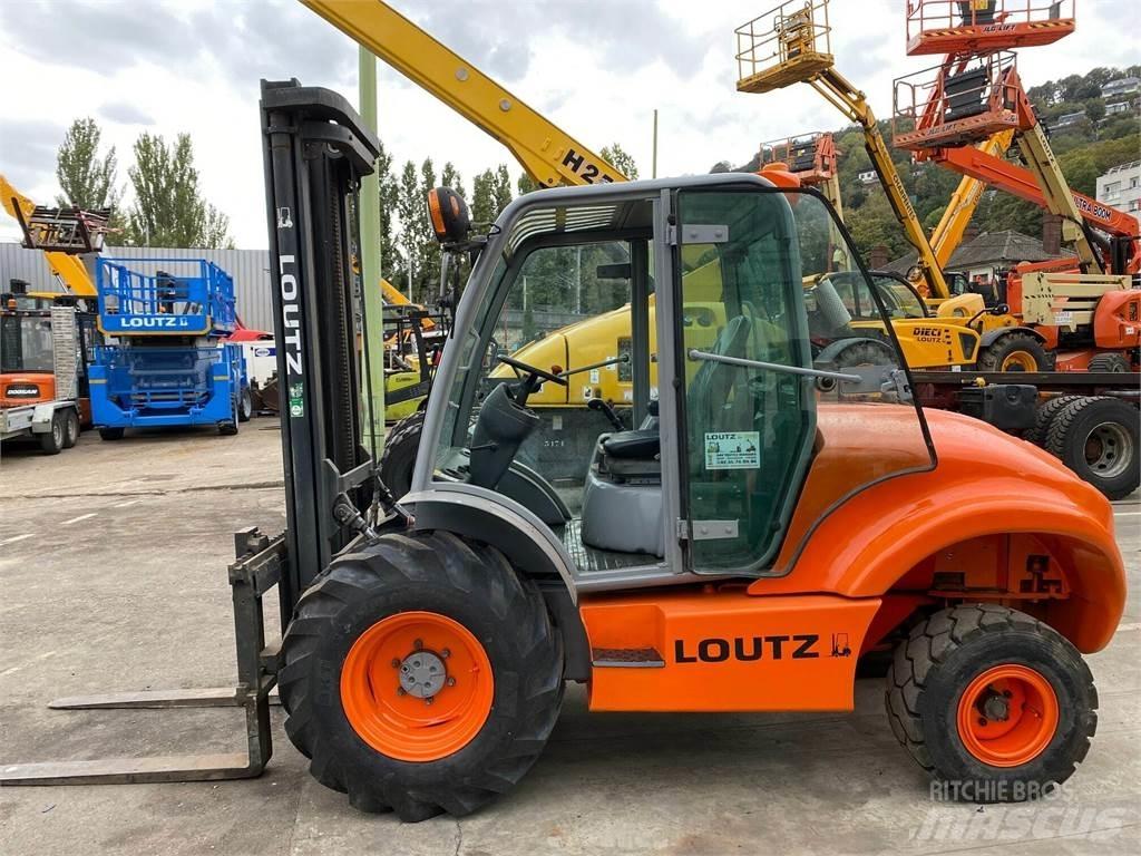 Ausa C300H Внедорожные погрузчики