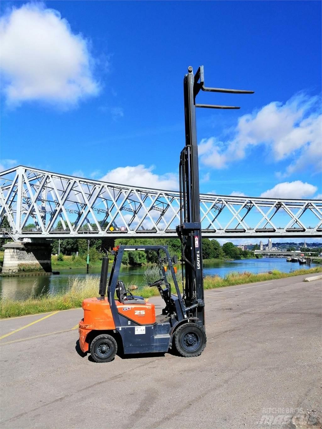 Doosan D25G Другие складские механизмы