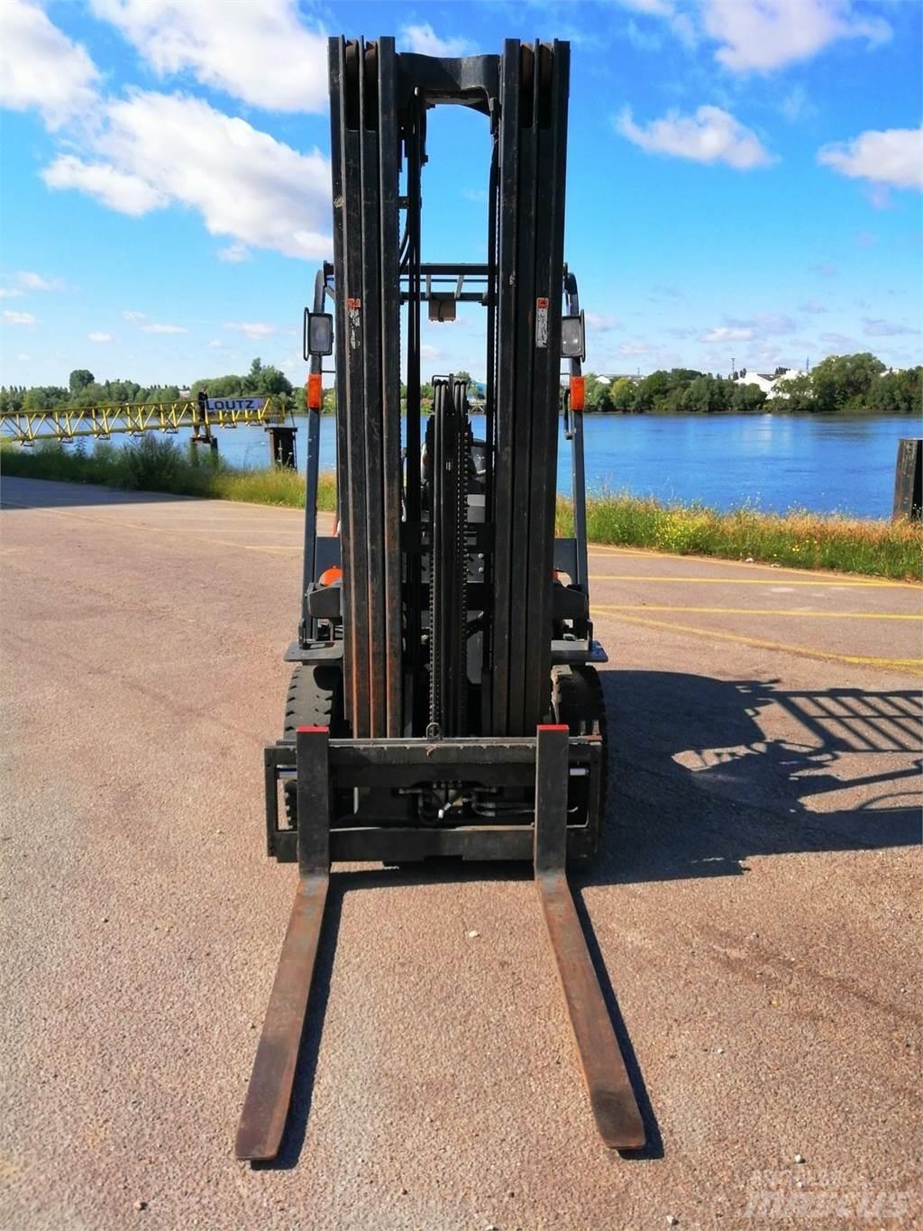 Doosan D25G Другие складские механизмы