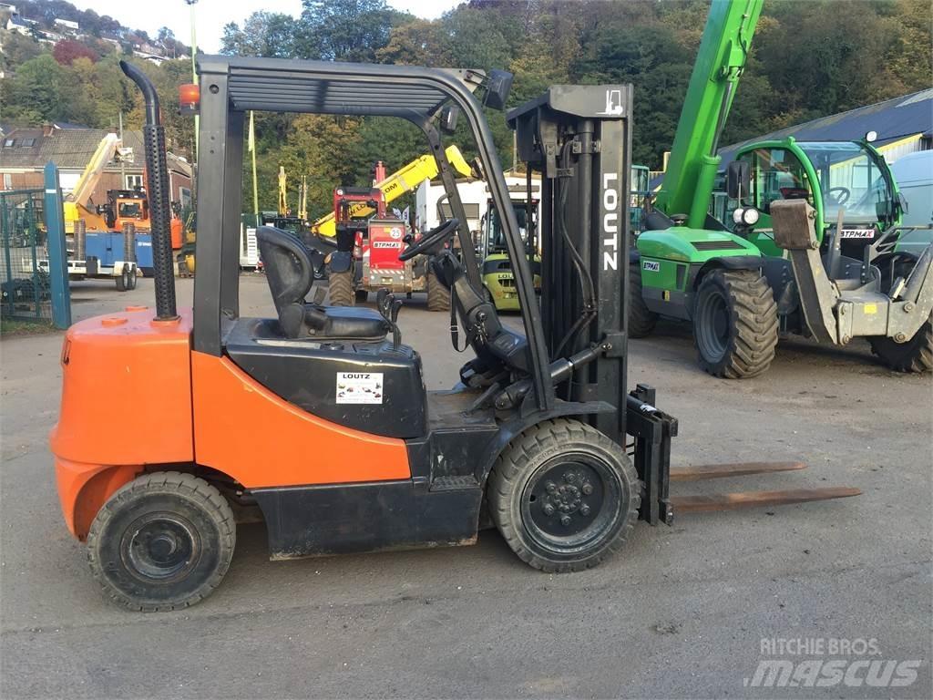 Doosan D30S Другие складские механизмы