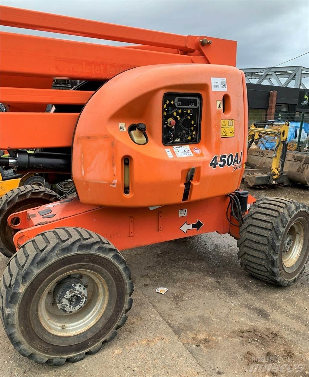 JLG 450AJ Разные подъемники и вышки